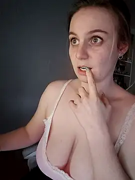  wikki  online show from October 19, 3:03 pm