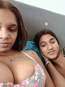 Indianqueen03 online show from August 1, 9:55 am