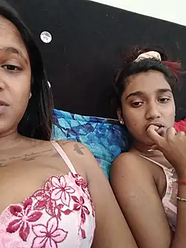 Indianqueen03 online show from July 5, 12:44 pm