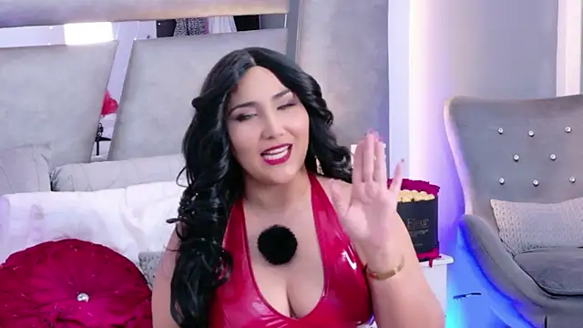 Evangeline Taylorr online show from April 22, 6:16 pm