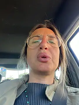 casalinga88 online show from April 23, 12:29 pm