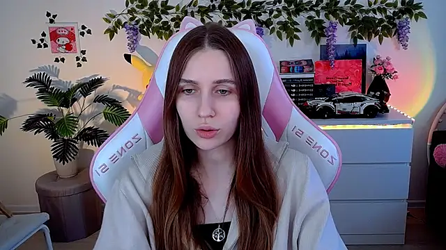 AliceCharmy online show from May 13, 2:12 pm