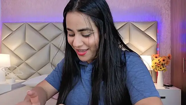 Snapshot of Brenda_Garcia chatting on September 15, 7:43 pm Brenda Garcia online show from September 15, 7:43 pm