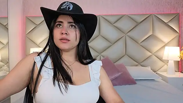 Snapshot of Brenda_Garcia chatting on September 11, 8:31 pm Brenda Garcia online show from September 11, 8:31 pm