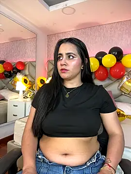 Snapshot of Brenda_Garcia chatting on October 1, 3:22 am Brenda Garcia online show from October 1, 3:22 am