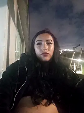 Snapshot of LucyStrike_ chatting on October 10, 11:20 pm LucyStrike online show from October 10, 11:20 pm