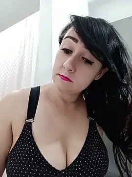 taalia online show from April 28, 1:58 am