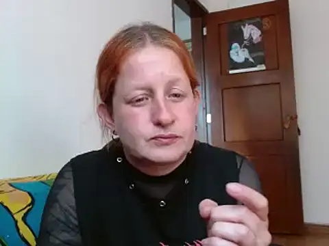 ViioletaMora online show from November 7, 7:30 pm