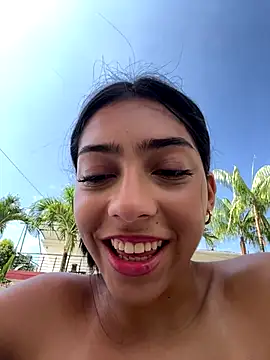 Snapshot of Ema_azel chatting on September 13, 2:14 pm Ema azel online show from September 13, 2:14 pm