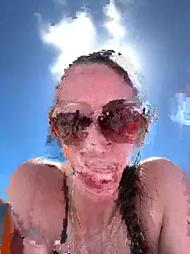 BrattyBae xo online show from June 6, 7:31 pm