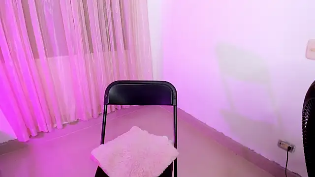 vale kross online show from October 25, 3:08 pm