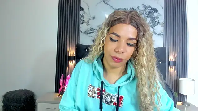 Giorgina Parado online show from April 23, 4:09 am