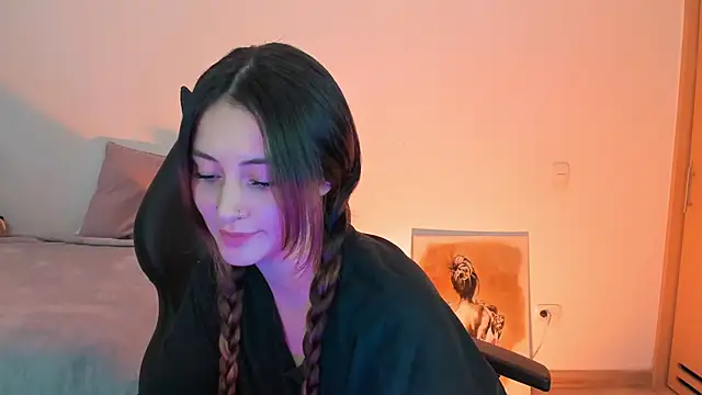 annie mora online show from November 27, 3:20 am