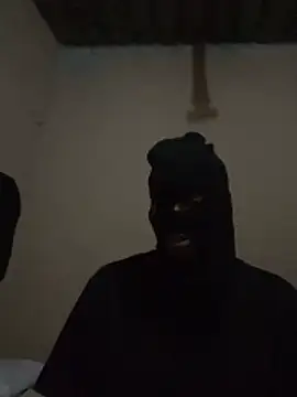 Gifttheskimaskboy online show from February 15, 8:08 pm