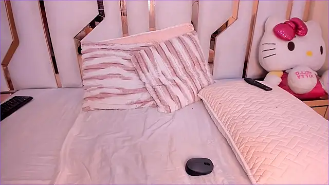 TifanyChill online show from November 12, 9:35 pm