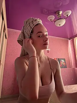 Kristis43 online show from April 21, 8:43 am