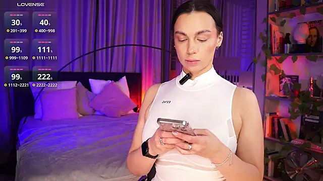 LunaNight online show from November 29, 8:57 pm