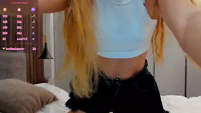 Snapshot of Molly_sweetie chatting on September 30, 6:19 am Molly sweetie online show from September 30, 6:19 am