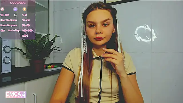 Molly sweetie online show from June 8, 6:52 pm