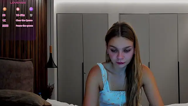 Snapshot of Molly_sweetie chatting on September 25, 6:34 am Molly sweetie online show from September 25, 6:34 am