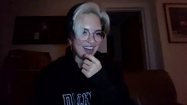 Rubyrichhxo online show from October 6, 9:52 pm