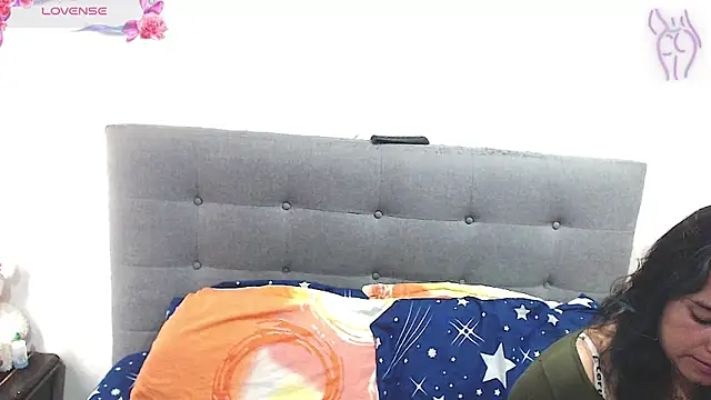 MagicStephany  online show from March 9, 2:09 pm