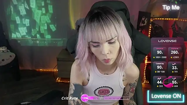 Kerry Kirk online show from December 2, 9:39 pm