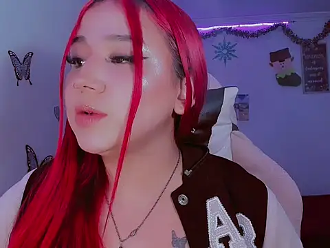 madisonx17 online show from January 15, 11:00 pm