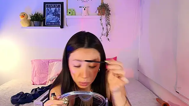 lilyy evanss online show from November 22, 11:29 pm