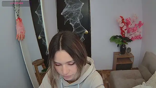 Snapshot of Lucy_Princes chatting on October 7, 4:00 pm Lucy Princes online show from October 7, 4:00 pm