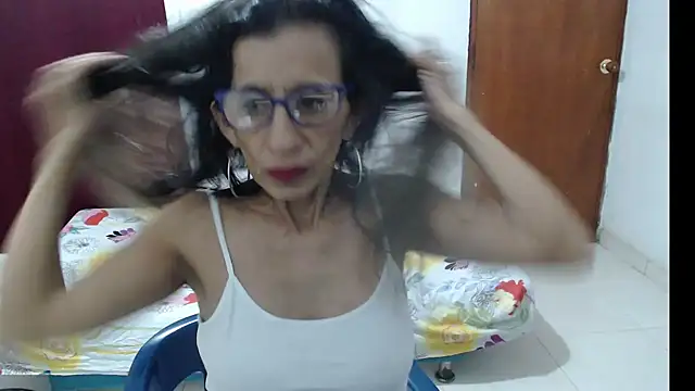 Snapshot of luz_stella chatting on September 18, 3:16 am luz stella online show from September 18, 3:16 am
