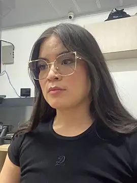 Snapshot of CamilaSofiia chatting on October 16, 8:33 pm CamilaSofiia online show from October 16, 8:33 pm
