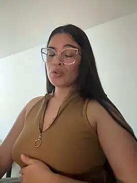 CamilaSofiia online show from December 16, 2:50 am