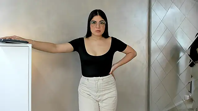 Snapshot of CamilaSofiia chatting on September 18, 8:07 pm CamilaSofiia online show from September 18, 8:07 pm