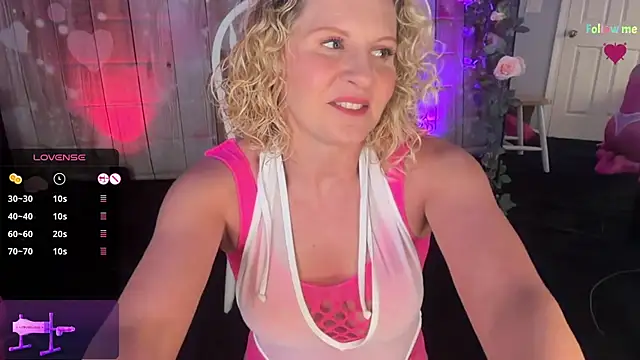 AmberJade AmJ online show from April 3, 12:30 am