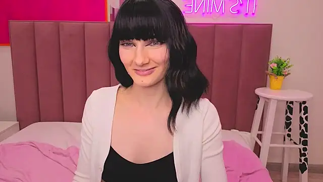 Lili flowerr online show from April 26, 4:05 pm