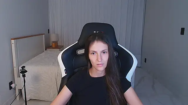 upssnowy online show from April 18, 12:24 am