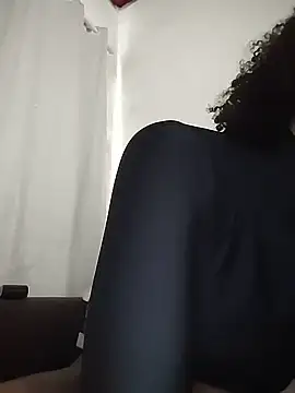 Julia Pretinha online show from December 18, 12:21 pm