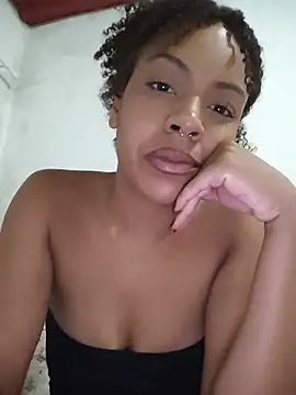 Julia Pretinha online show from May 10, 1:51 am