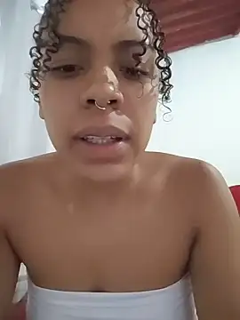 Julia Pretinha online show from November 4, 1:16 pm