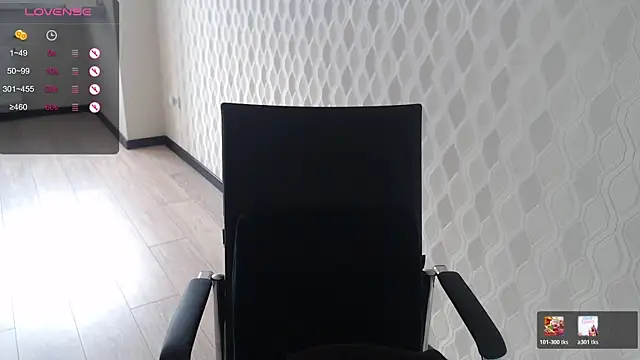 LisaHeart online show from April 5, 1:54 pm