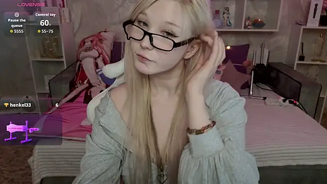 MeowkaKitty online show from April 28, 2:27 am