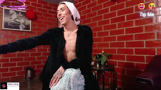 Trix fiore oficial online show from February 15, 8:19 pm