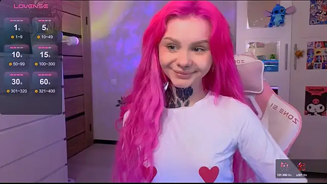 Britney Lynch online show from October 10, 8:03 pm