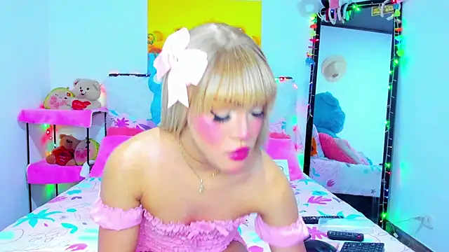 Snapshot of Candy_Candy__ chatting on October 15, 11:40 pm Candy Candy online show from October 15, 11:40 pm