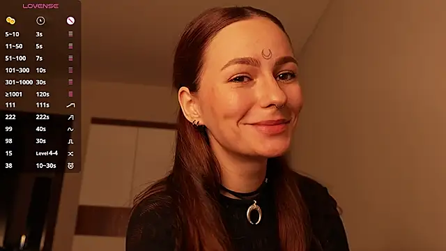 girl with snaketatto0 online show from April 24, 2:47 am