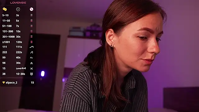 girl with snaketatto0 online show from July 21, 11:16 pm