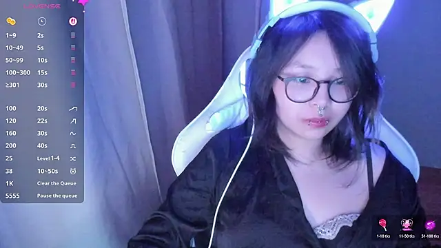 maydaykimmy online show from April 25, 9:12 pm