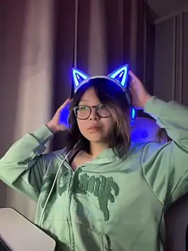 maydaykimmy online show from December 4, 3:31 am