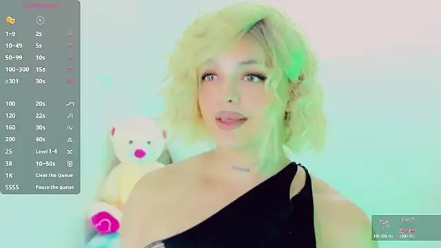 Emmaa Saenz  online show from March 15, 12:12 am